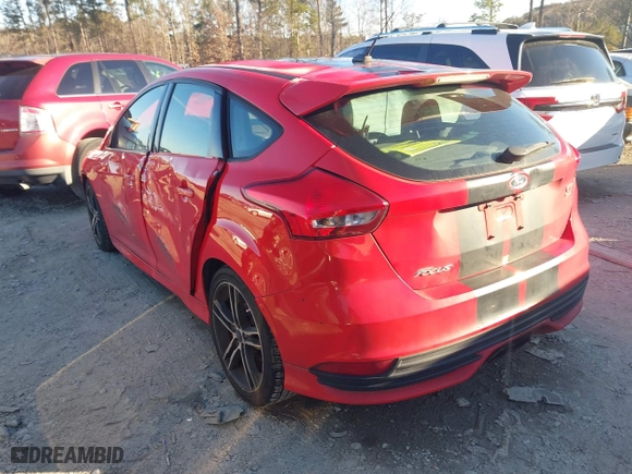 2015 Ford Focus ST with VIN 1FADP3L98FL238958, listed as a IAAI auction lot 41307187 with 162,927 mi miles. Bid and sale history available at carsss.com. Image 3.