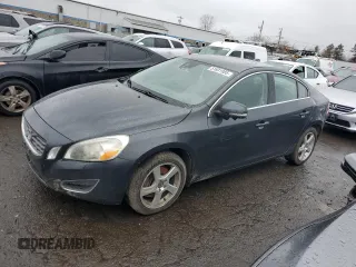 2012 Volvo S60 T5 with VIN YV1622FS1C2130087, listed as a Copart auction lot 51831985 with 268,837 mi miles and Clean Title. Bid and sale history available at carsss.com. Image 1.