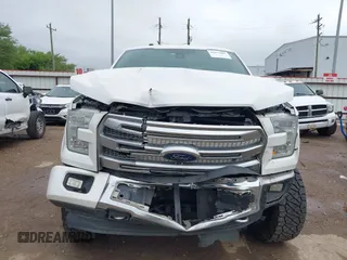 2016 Ford F-150 XLT z VIN 1FTEW1EF2GFB25838, wystawiony jako IAAI lot #42075007 z przebiegiem 135 377 mil mil oraz . Historia ofert i sprzedaży dostępna na DreamBid. Obrazek 6.