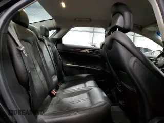 2014 Lincoln MKZ z VIN 3LN6L2JKXER819971, wystawiony jako Copart lot #49979115 z przebiegiem 132 602 mil mil oraz Szkoda całkowita • Salvage title. Historia ofert i sprzedaży dostępna na DreamBid. Obrazek 10.