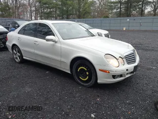 2009 Mercedes-Benz E-Class Luxury 3.5L with VIN WDBUF87X79B415690, listed as a IAAI auction lot 41933468 with 192,608 mi miles. Bid and sale history available at carsss.com. Image 1.