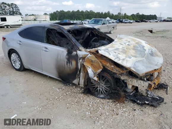 2013 Lexus ES 4dr Sdn with VIN JTHBK1GG9D2072738, listed as a Copart auction lot 54918655 with Not Provided miles and Non Repairable. Bid and sale history available at carsss.com. Image 4.