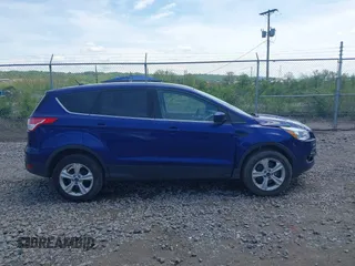 2016 Ford Escape SE z VIN 1FMCU9G97GUA82186, wystawiony jako IAAI lot #42204318 z przebiegiem 111 982 mil mil oraz . Historia ofert i sprzedaży dostępna na DreamBid. Obrazek 13.