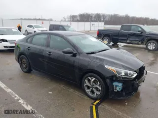 2019 Kia Forte LXS with VIN 3KPF24AD8KE130650, listed as a IAAI auction lot 41827672 with 86,748 mi miles. Bid and sale history available at carsss.com. Image 1.