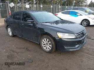 2014 Volkswagen Passat Wolfsburg Edition with VIN 1VWAT7A35EC093520, listed as a IAAI auction lot 41594539 with 139,779 mi miles and . Bid and sale history available at DreamBid. Image 1.