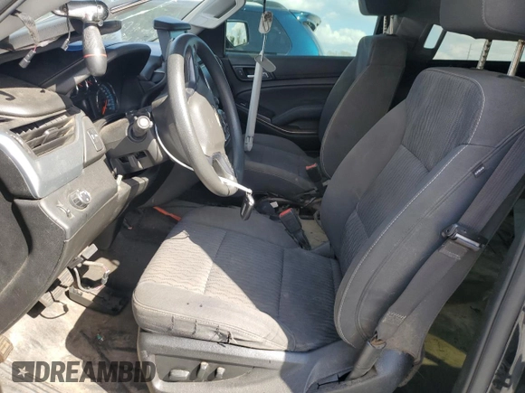2019 Chevrolet Tahoe Commercial z VIN 1GNLCDEC6KR372916, wystawiony jako Copart lot #45156675 z przebiegiem 69 545 mil mil oraz Czysty tytuł • Clean title. Historia ofert i sprzedaży dostępna na DreamBid. Obrazek 7.