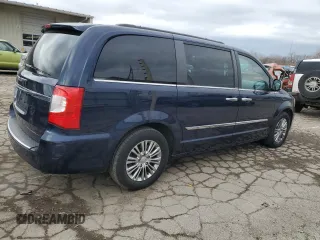 2013 Chrysler Town & Country Touring-L with VIN 2C4RC1CG6DR779591, listed as a Copart auction lot 81970304 with 183,940 mi miles and Clean Title. Bid and sale history available at carsss.com. Image 3.