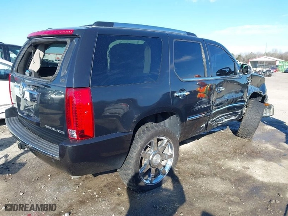 2011 Cadillac Escalade Luxury with VIN 1GYS4BEF5BR216019, listed as a IAAI auction lot 41193238 with NaN miles. Bid and sale history available at carsss.com. Image 4.