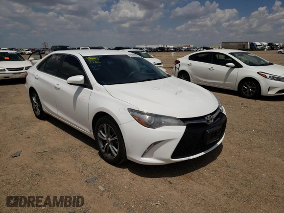 2015 Toyota Camry XLE with VIN 4T1BF1FK7FU110613, listed as a Copart auction lot 49833392 with 103,115 mi miles and Clean Title. Bid and sale history available at DreamBid. Image 1.