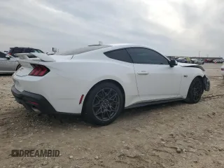 2024 Ford Mustang GT with VIN 1FA6P8CF8R5404335, listed as a Copart auction lot 45398695 with 21,081 mi miles and Salvage Title. Bid and sale history available at DreamBid. Image 3.