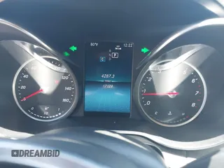 2019 Mercedes-Benz C 300 z VIN 55SWF8DB9KU309634, wystawiony jako IAAI lot #42494440 z przebiegiem 17 129 mil mil oraz . Historia ofert i sprzedaży dostępna na DreamBid. Obrazek 7.