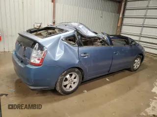 2004 Toyota Prius with VIN JTDKB20U640062297, listed as a Copart auction lot 82599054 with 0 mi miles and Salvage Title. Bid and sale history available at carsss.com. Image 3.