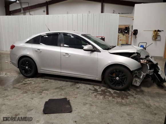 2014 Chevrolet Cruze 1LT with VIN 1G1PC5SB8E7120749, listed as a Copart auction lot 47852655 with 150,920 mi miles and Salvage Title. Bid and sale history available at carsss.com. Image 4.