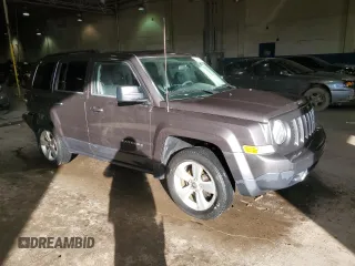 2014 Jeep Patriot Latitude with VIN 1C4NJRFB5ED718711, listed as a Copart auction lot 52100335 with 75,231 mi miles and Clean Title. Bid and sale history available at carsss.com. Image 4.
