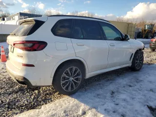2021 BMW X5 M50i with VIN 5UXJU4C03M9E80842, listed as a Copart auction lot 42736845 with 75,390 mi miles and Salvage Title. Bid and sale history available at carsss.com. Image 3.