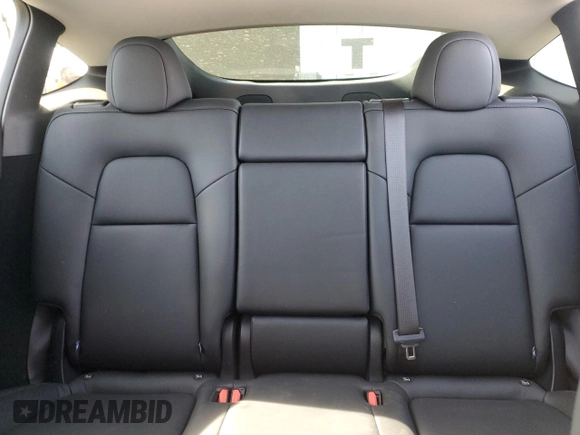 2024 Tesla Model Y Long Range with VIN 7SAYGDEE7RA307013, listed as a Copart auction lot 54767595 with 12,953 mi miles and Salvage Title. Bid and sale history available at DreamBid. Image 10.