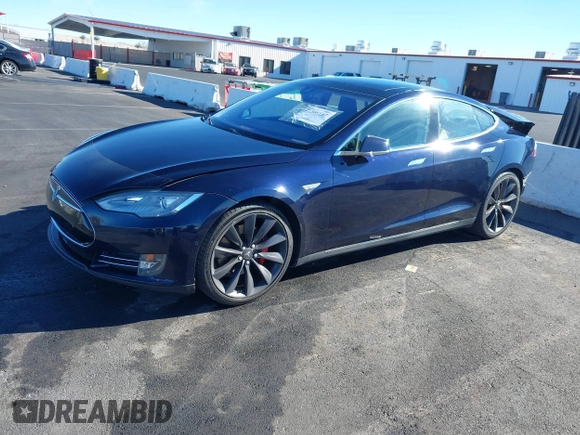 2014 Tesla Model S 60 with VIN 5YJSA1H14EFP57209, listed as a IAAI auction lot 41305157 with 141,364 mi miles and . Bid and sale history available at DreamBid. Image 22.