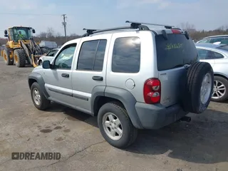2006 Jeep Liberty Sport with VIN 1J4GL48K46W230661, listed as a IAAI auction lot 41786555 with 134,405 mi miles and . Bid and sale history available at carsss.com. Image 3.