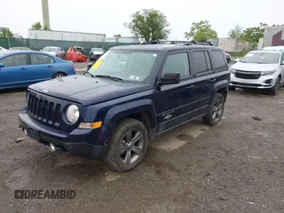 2013 Jeep Patriot Latitude z VIN 1C4NJRFB7DD249572, wystawiony jako IAAI lot #42350829 z przebiegiem 65 898 mil mil oraz . Historia ofert i sprzedaży dostępna na DreamBid. Obrazek 18.