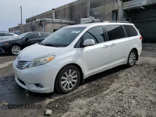 2012 Toyota Sienna XLE AAS with VIN 5TDYK3DC6CS229352, listed as a Copart auction lot 48439875 with 189,944 mi miles and Salvage Title. Bid and sale history available at carsss.com. Image 1.