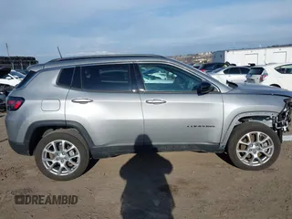 2023 Jeep Compass Latitude Lux с VIN 3C4NJDFNXPT502492, выставлен на аукционе IAAI как лот 41597253 с пробегом 18 747 миль миль и . История ставок и продаж доступна на DreamBid. Изображение 13.