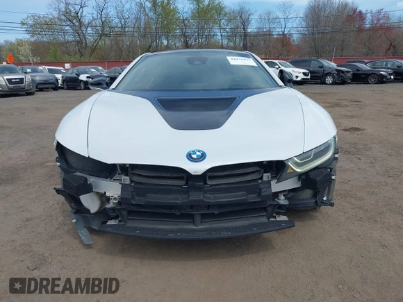 2016 BMW i8 with VIN WBY2Z2C53GV675600, listed as a IAAI auction lot 42079477 with 26,756 mi miles. Bid and sale history available at carsss.com. Image 12.