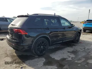 2022 Volkswagen Tiguan SE R-Line Black with VIN 3VVCB7AX9NM099855, listed as a Copart auction lot 53824465 with 31,617 mi miles and Salvage Title. Bid and sale history available at DreamBid. Image 3.