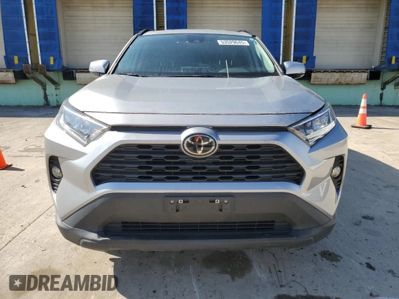 2021 Toyota RAV4 XLE with VIN 2T3W1RFV6MC152866, listed as a Copart auction lot 53529645 with 0 mi miles and Salvage Title. Bid and sale history available at carsss.com. Image 5.