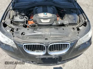 2007 BMW 5 Series 550i z VIN WBANB53577CP07901, wystawiony jako Copart lot #57624255 z przebiegiem 203 970 mil mil oraz Szkoda całkowita • Salvage title. Historia ofert i sprzedaży dostępna na DreamBid. Obrazek 11.