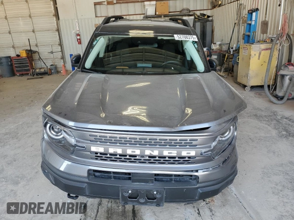 2023 Ford Bronco Sport Badlands z VIN 3FMCR9D92PRE24754, wystawiony jako Copart lot #52708375 z przebiegiem 28 807 mil mil oraz Szkoda całkowita • Salvage title. Historia ofert i sprzedaży dostępna na DreamBid. Obrazek 5.