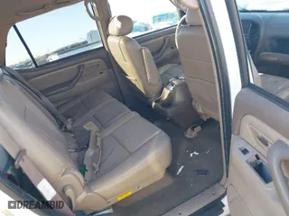 2002 Toyota Sequoia SR5 with VIN 5TDZT34A82S092655, listed as a IAAI auction lot 41667231 with 137,438 mi miles. Bid and sale history available at carsss.com. Image 8.
