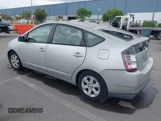 2005 Toyota Prius with VIN JTDKB20U257018385, listed as a IAAI auction lot 42085957 with 161,060 mi miles. Bid and sale history available at carsss.com. Image 3.