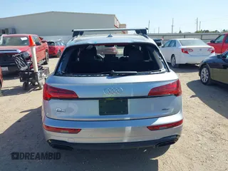 2025 Audi Q5 S line Premium z VIN WA1GAAFY0S2026775, wystawiony jako IAAI lot #41866254 z przebiegiem 8730 mil mil oraz . Historia ofert i sprzedaży dostępna na DreamBid. Obrazek 16.
