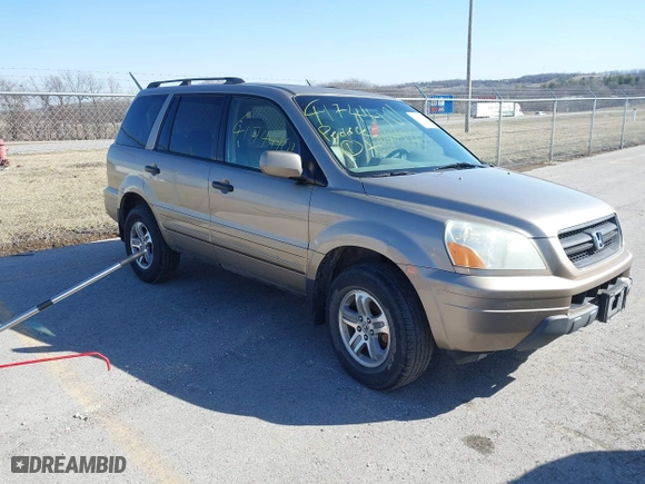 2003 Honda Pilot EX with VIN 2HKYF18513H547292, listed as a IAAI auction lot 41744101 with 236,852 mi miles. Bid and sale history available at carsss.com. Image 1.