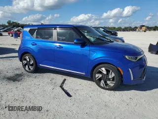 2024 Kia Soul GT-Line with VIN KNDJ53AUXR7221568, listed as a Copart auction lot 80252344 with 2,083 mi miles and Non Repairable. Bid and sale history available at carsss.com. Image 4.