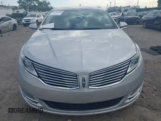 2014 Lincoln MKZ with VIN 3LN6L2GK5ER823529, listed as a IAAI auction lot 42221147 with 151,751 mi miles and . Bid and sale history available at DreamBid. Image 12.
