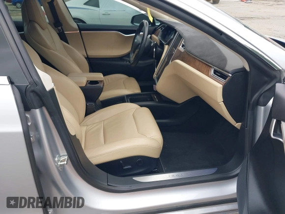 2017 Tesla Model S 100D с VIN 5YJSA1E28HF199687, выставлен на аукционе IAAI как лот 42353657 с пробегом 68 533 миль миль и . История ставок и продаж доступна на DreamBid. Изображение 5.