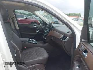 2019 Mercedes-Benz GLS 450 z VIN 4JGDF6EE6KB228708, wystawiony jako IAAI lot #42395243 z przebiegiem 36 209 mil mil oraz . Historia ofert i sprzedaży dostępna na DreamBid. Obrazek 5.