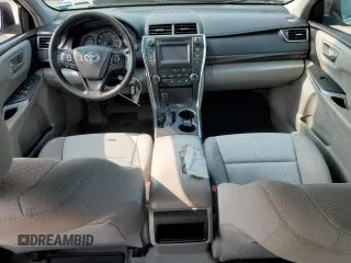 2015 Toyota Camry XLE z VIN 4T4BF1FK2FR512934, wystawiony jako Copart lot #59478725 z przebiegiem 165 935 mil mil oraz Szkoda całkowita • Salvage title. Historia ofert i sprzedaży dostępna na DreamBid. Obrazek 8.