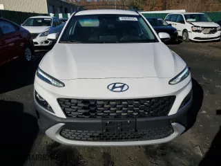2022 Hyundai Kona SEL with VIN KM8K6CAB3NU771816, listed as a Copart auction lot 45659555 with 19,304 mi miles and Salvage Title. Bid and sale history available at carsss.com. Image 5.