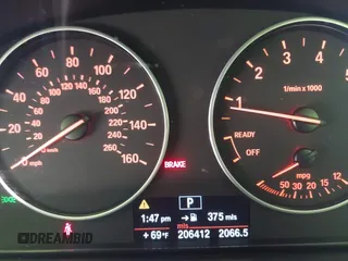 2013 BMW 3 Series 328i with VIN WBA3C1C50DF438180, listed as a IAAI auction lot 42082401 with 206,412 mi miles. Bid and sale history available at carsss.com. Image 7.