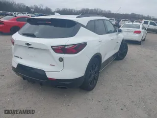 2019 Chevrolet Blazer RS with VIN 3GNKBJRSXKS687147, listed as a IAAI auction lot 41786346 with 97,751 mi miles. Bid and sale history available at carsss.com. Image 4.