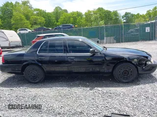 2005 Ford Police Interceptor z VIN 2FAHP71WX5X158807, wystawiony jako IAAI lot #42282107 z przebiegiem 153 787 mil mil oraz . Historia ofert i sprzedaży dostępna na DreamBid. Obrazek 13.
