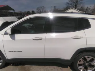 2017 Jeep Compass Limited z VIN 3C4NJDCBXHT641050, wystawiony jako IAAI lot #41838264 z przebiegiem 125 448 mil mil oraz . Historia ofert i sprzedaży dostępna na DreamBid. Obrazek 13.