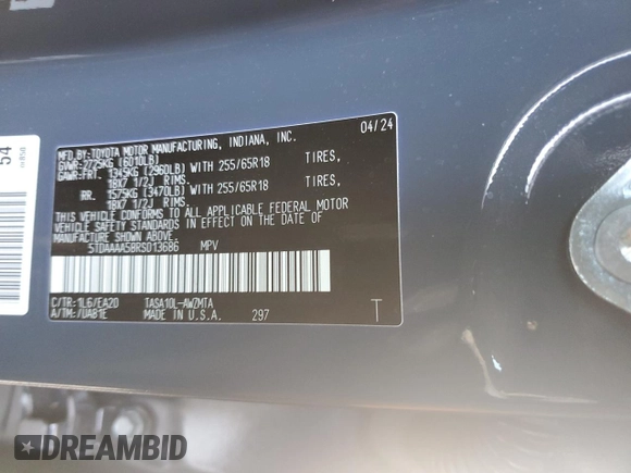 2024 Toyota Highlander XLE with VIN 5TDAAAA58RS013686, listed as a Copart auction lot 52045785 with 11,857 mi miles and Salvage title. Bid and sale history available at DreamBid. Image 15.