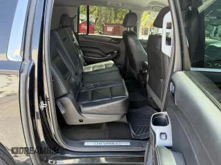 2017 Chevrolet Suburban LT with VIN 1GNSKHKC6HR17735, listed as a Copart auction lot 55303635 with 257,376 mi miles and Clean Title. Bid and sale history available at carsss.com. Image 6.