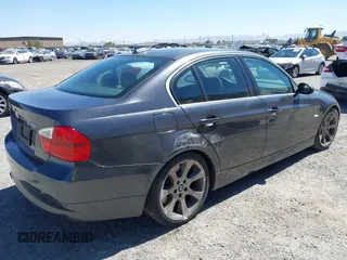 2006 BMW 3 Series 330i with VIN WBAVB33596PS11719, listed as a IAAI auction lot 42542636 with 204,821 mi miles and . Bid and sale history available at DreamBid. Image 4.