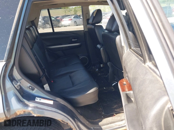 2006 Suzuki Grand Vitara Luxury with VIN JS3TD947264106255, listed as a IAAI auction lot 42632638 with 268,717 mi miles and . Bid and sale history available at DreamBid. Image 8.