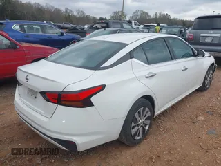2019 Nissan Altima S z VIN 1N4BL4BV5KN308941, wystawiony jako IAAI lot #41851529 z przebiegiem 146 915 mil mil oraz . Historia ofert i sprzedaży dostępna na DreamBid. Obrazek 4.