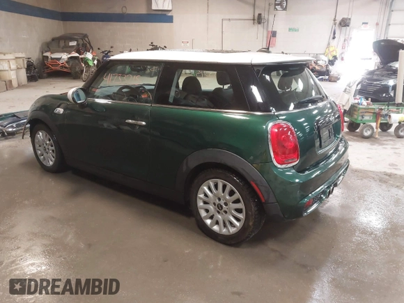 2015 MINI Hardtop S z VIN WMWXP7C57F2A39384, wystawiony jako IAAI lot #41733215 z przebiegiem 60 750 mil mil oraz . Historia ofert i sprzedaży dostępna na DreamBid. Obrazek 3.